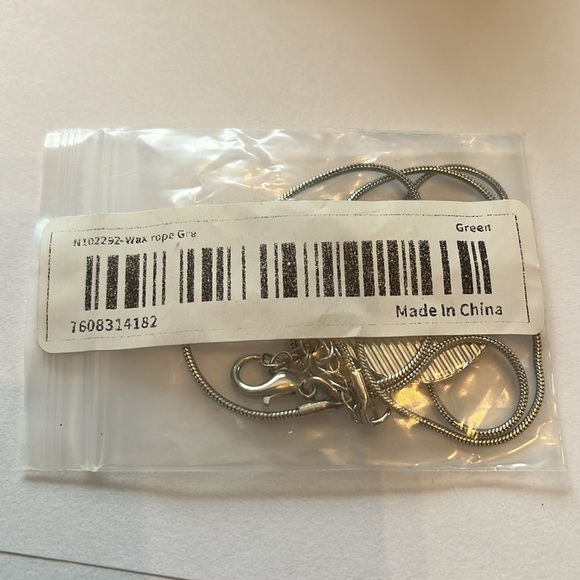 Elegant Silver Tone Necklace with Colorful Pendant - Picture 9 of 9